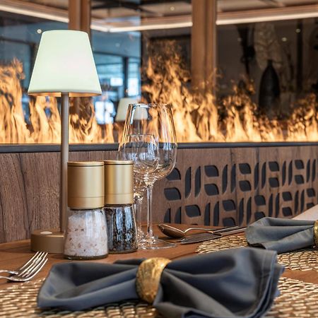 Hotel Gramaser イシュグル エクステリア 写真