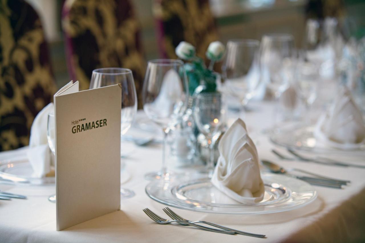 Hotel Gramaser イシュグル エクステリア 写真