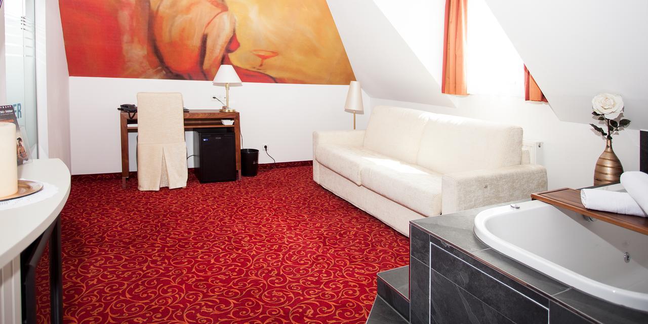 Hotel Gramaser イシュグル エクステリア 写真